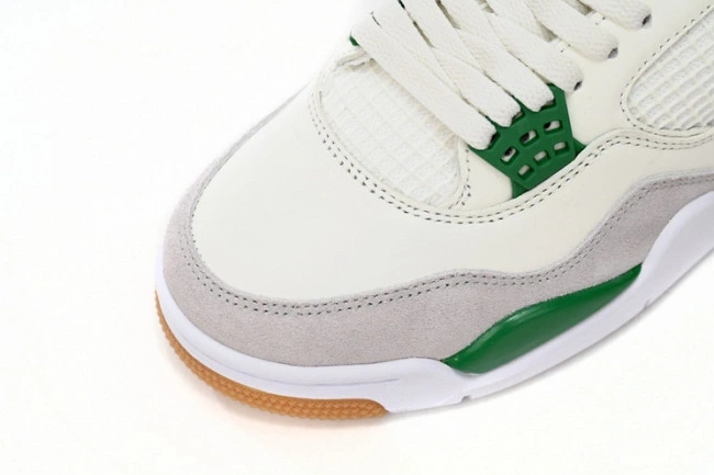 Bmlin 4 SB Pine Jordan DR5415-103 Green Retro 0704